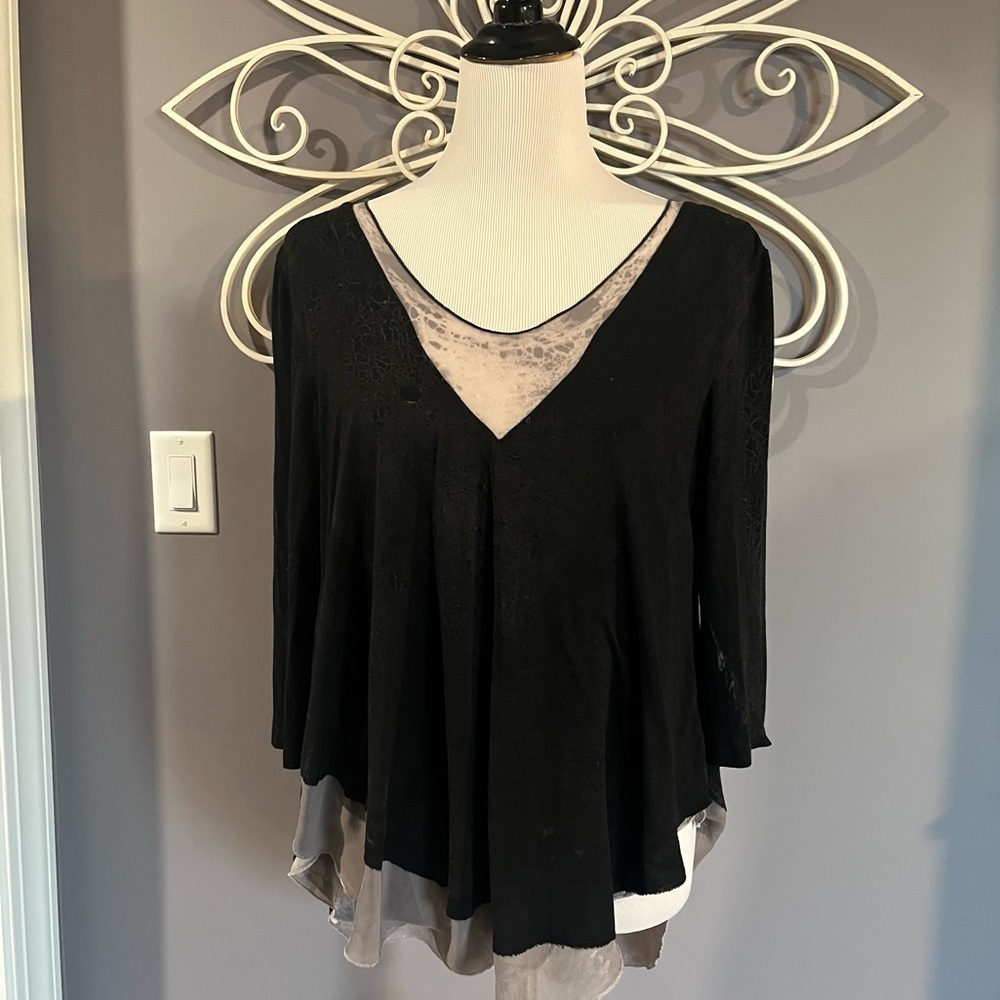 Gimmicks by BKE Black and Gray Layered Blouse